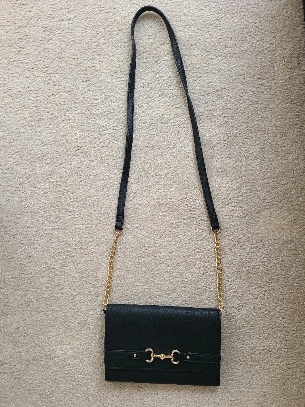 Ann Klein Women's Black Pebbled Shoulder Bag Gold Chain Accent Gold Hardware